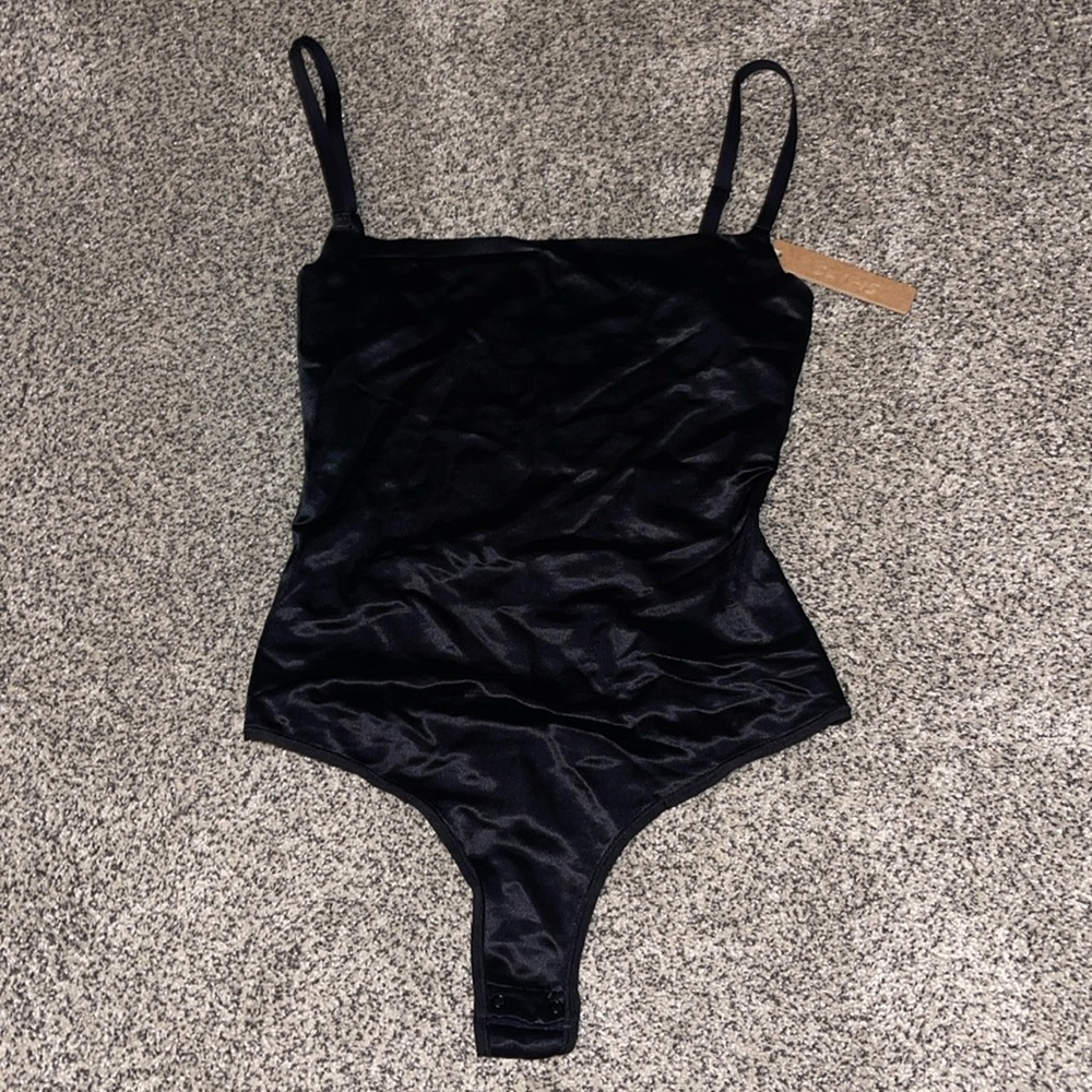 SKIMS BNWT barely there bodysuit